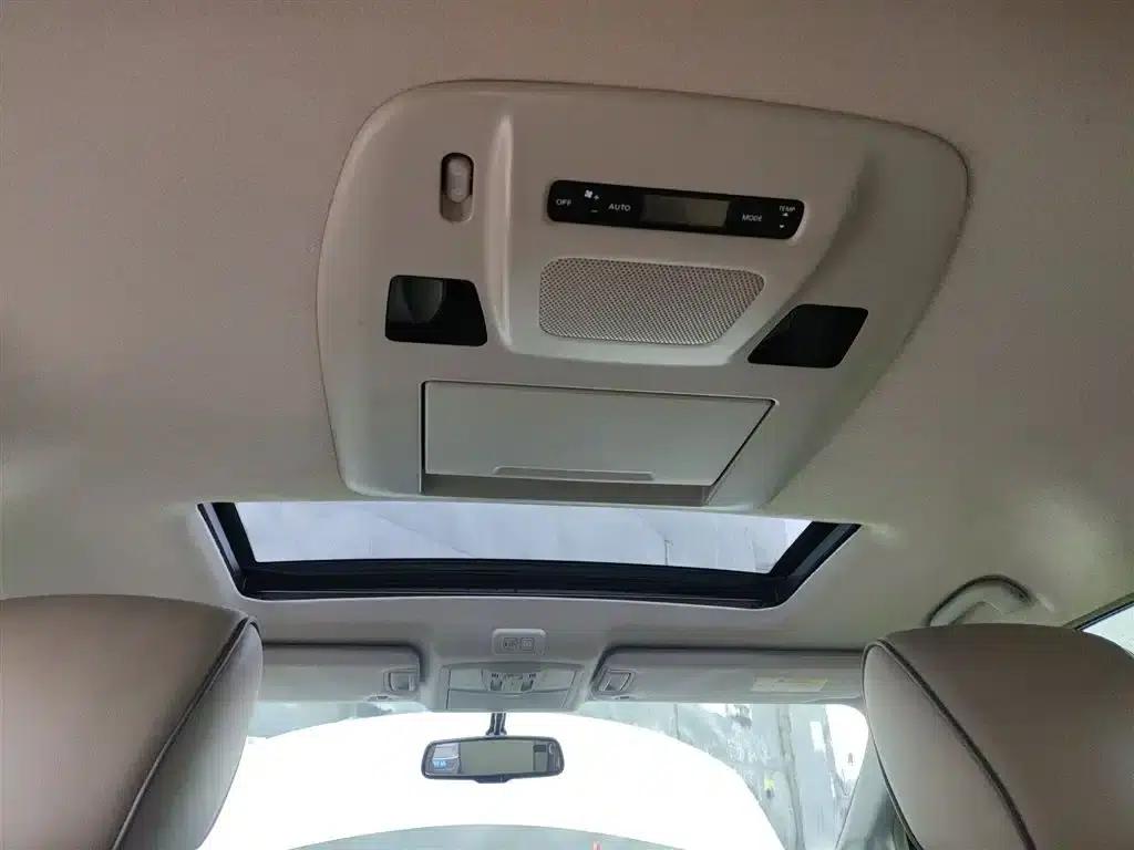 Quest 2015 3.5L SL — миниатюра 14