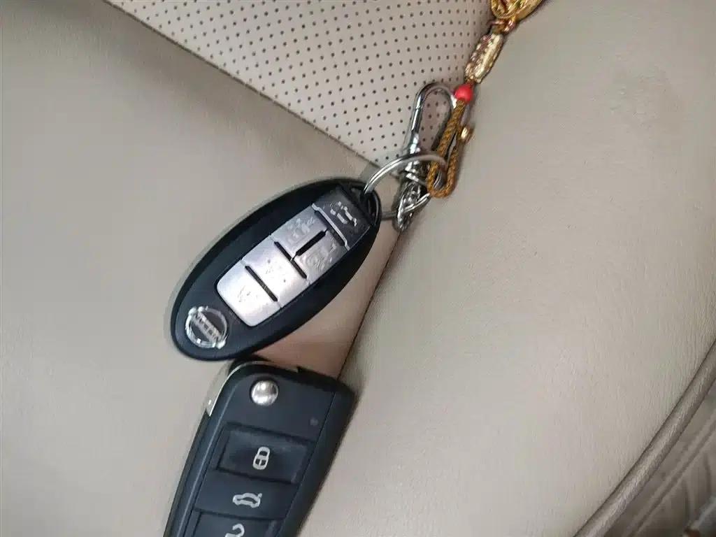 Quest 2015 3.5L SL — миниатюра 17