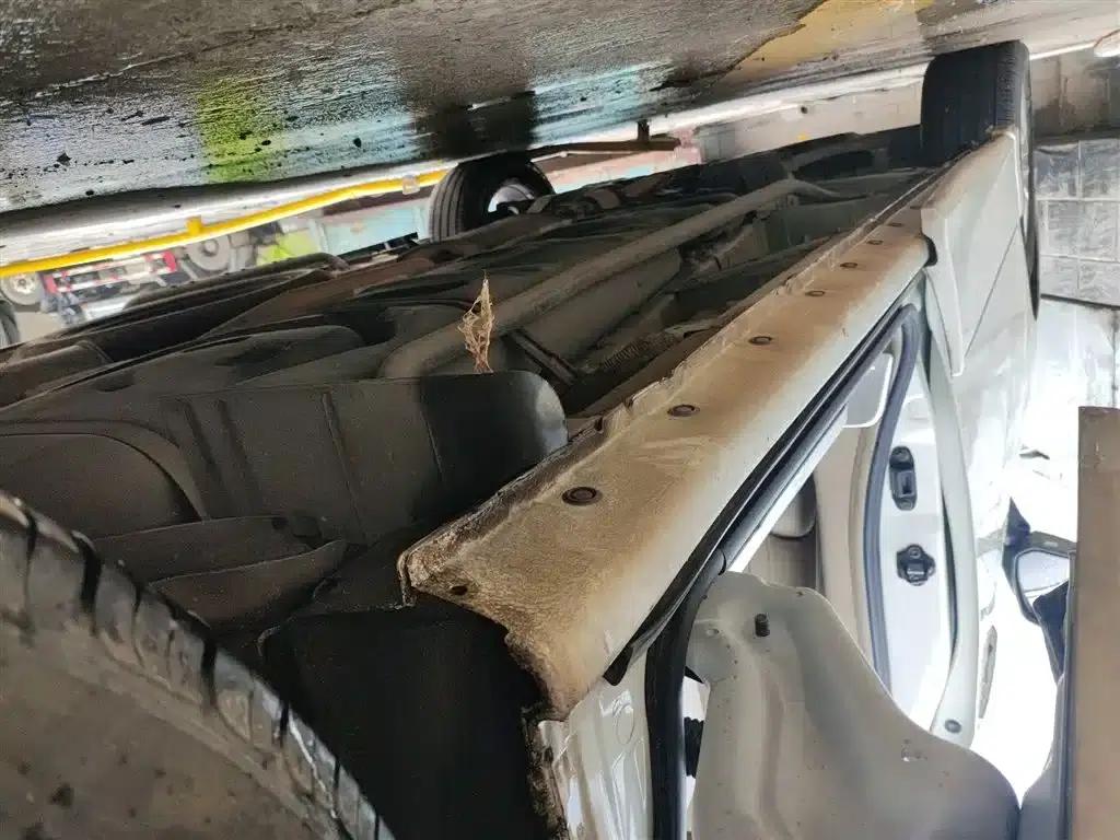 Quest 2015 3.5L SL — миниатюра 21
