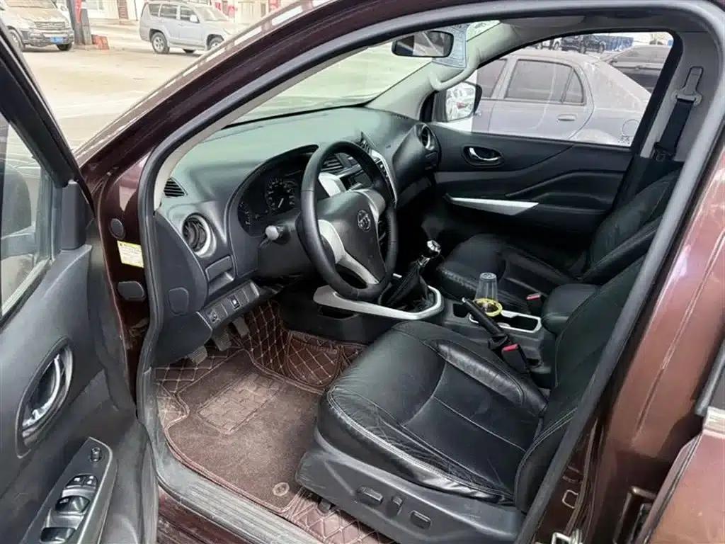 2017 Navara 2.5L Manual 4WD Flagship Edition QR25 — миниатюра 7