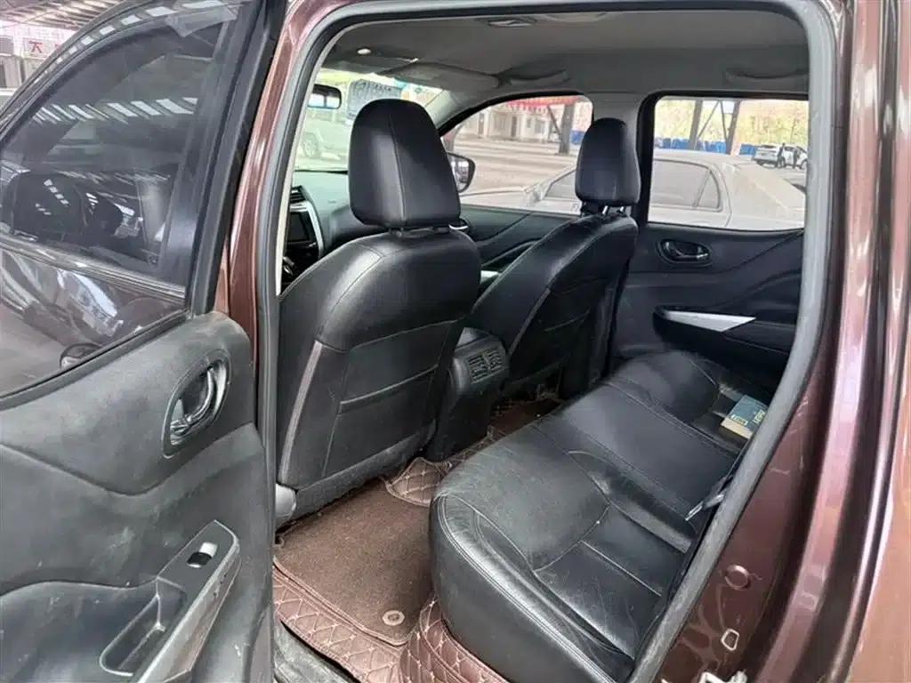 2017 Navara 2.5L Manual 4WD Flagship Edition QR25 — миниатюра 8