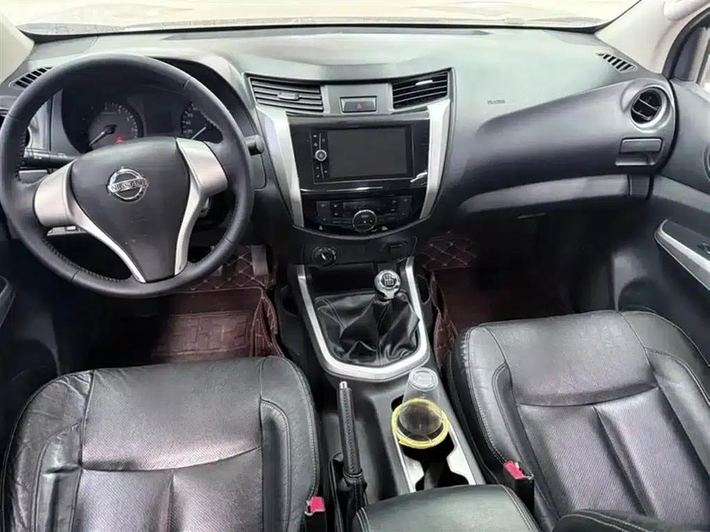 2017 Navara 2.5L Manual 4WD Flagship Edition QR25 — миниатюра 9