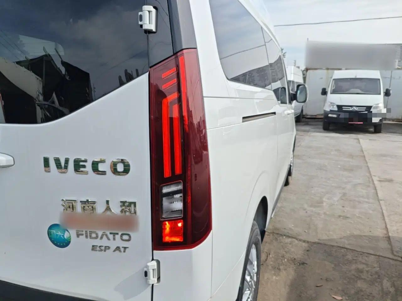 Iveco Fidato 2023 B33 Passenger Bus 2.0T 110 kW Automatic Starlight Edition High Roof — миниатюра 7
