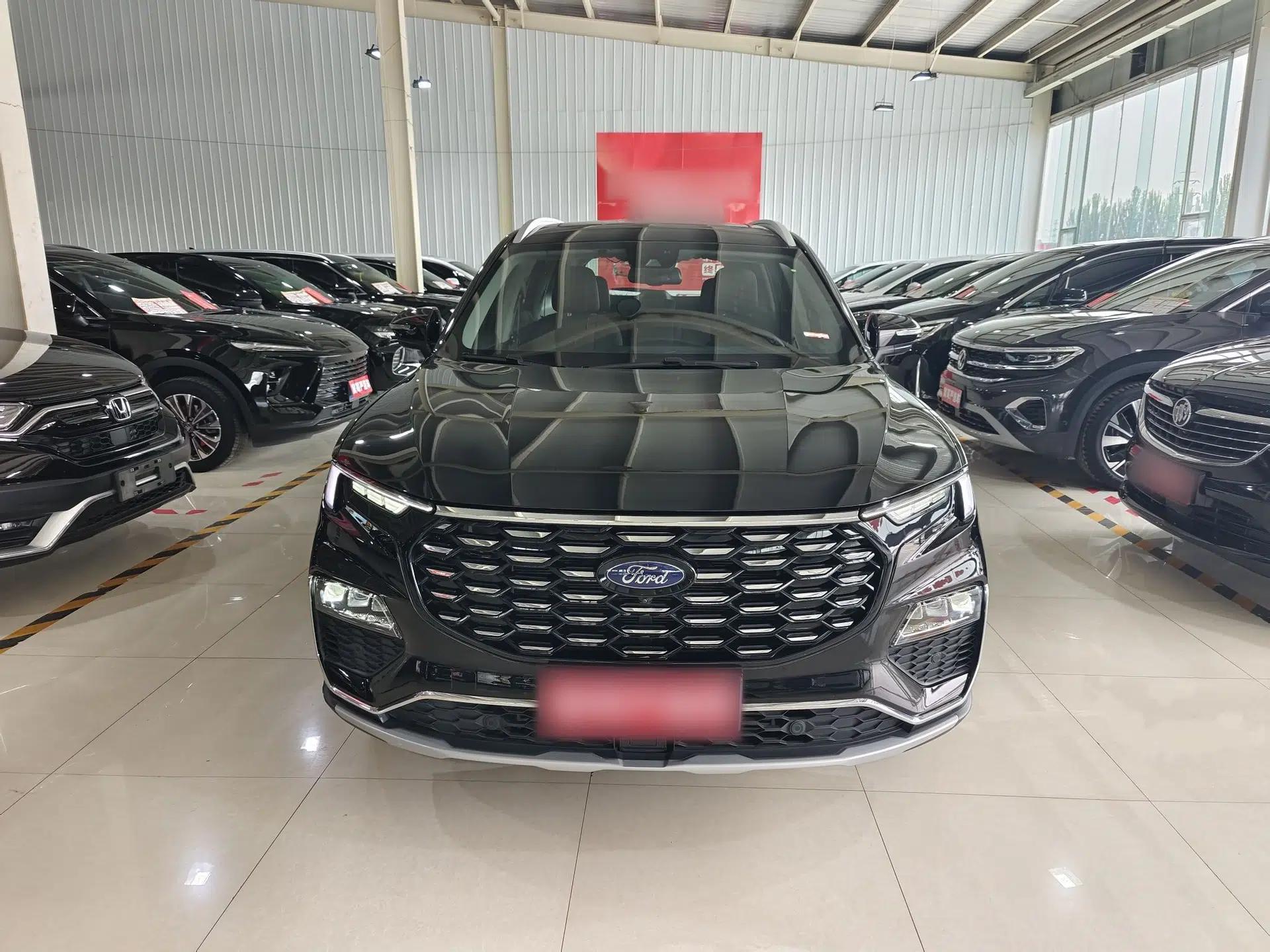 Ford Equator 2023 EcoBoost 225 Premier 7-Seater (2/3/2) — миниатюра 2