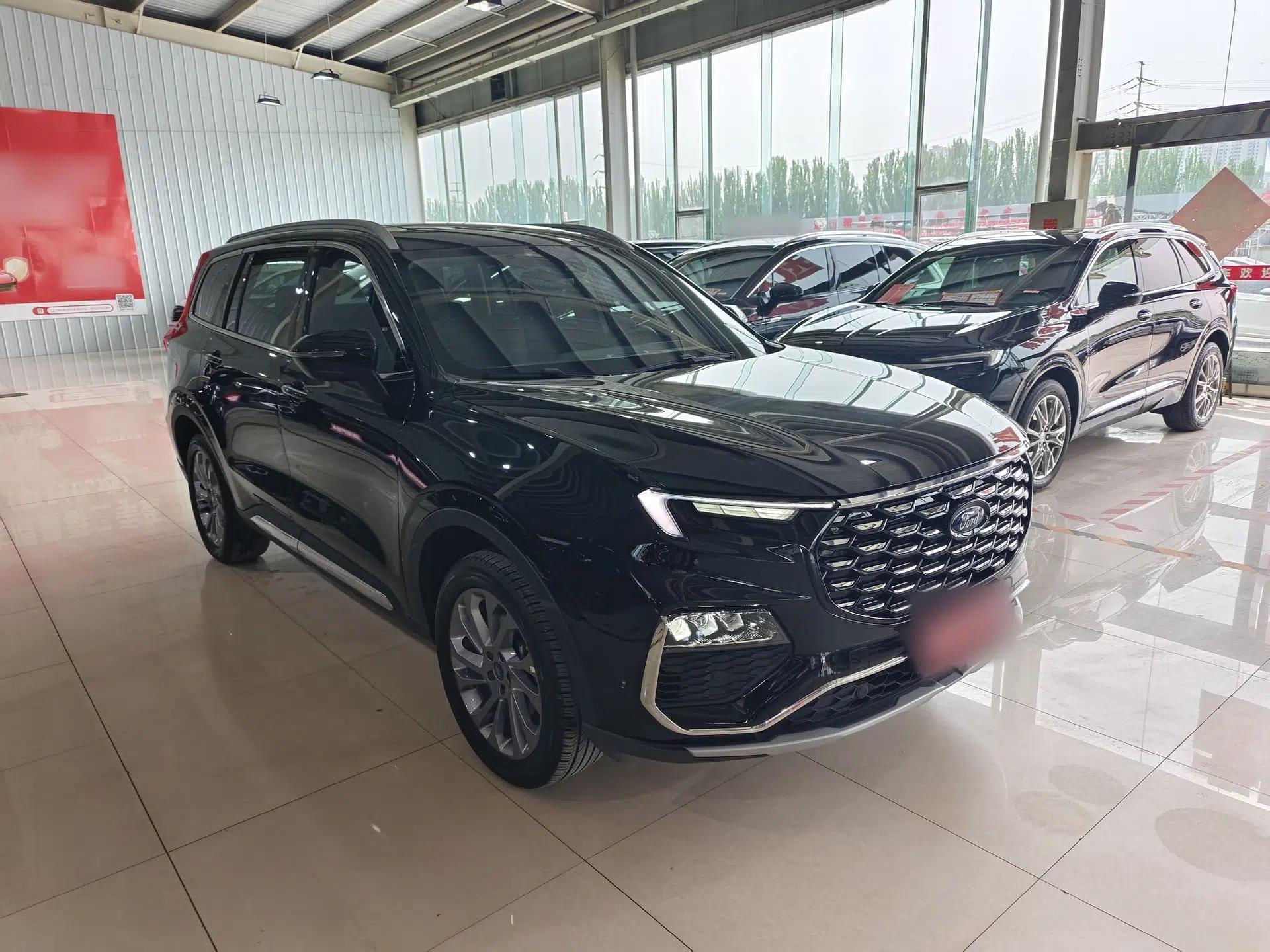 Ford Equator 2023 EcoBoost 225 Premier 7-Seater (2/3/2) — миниатюра 3