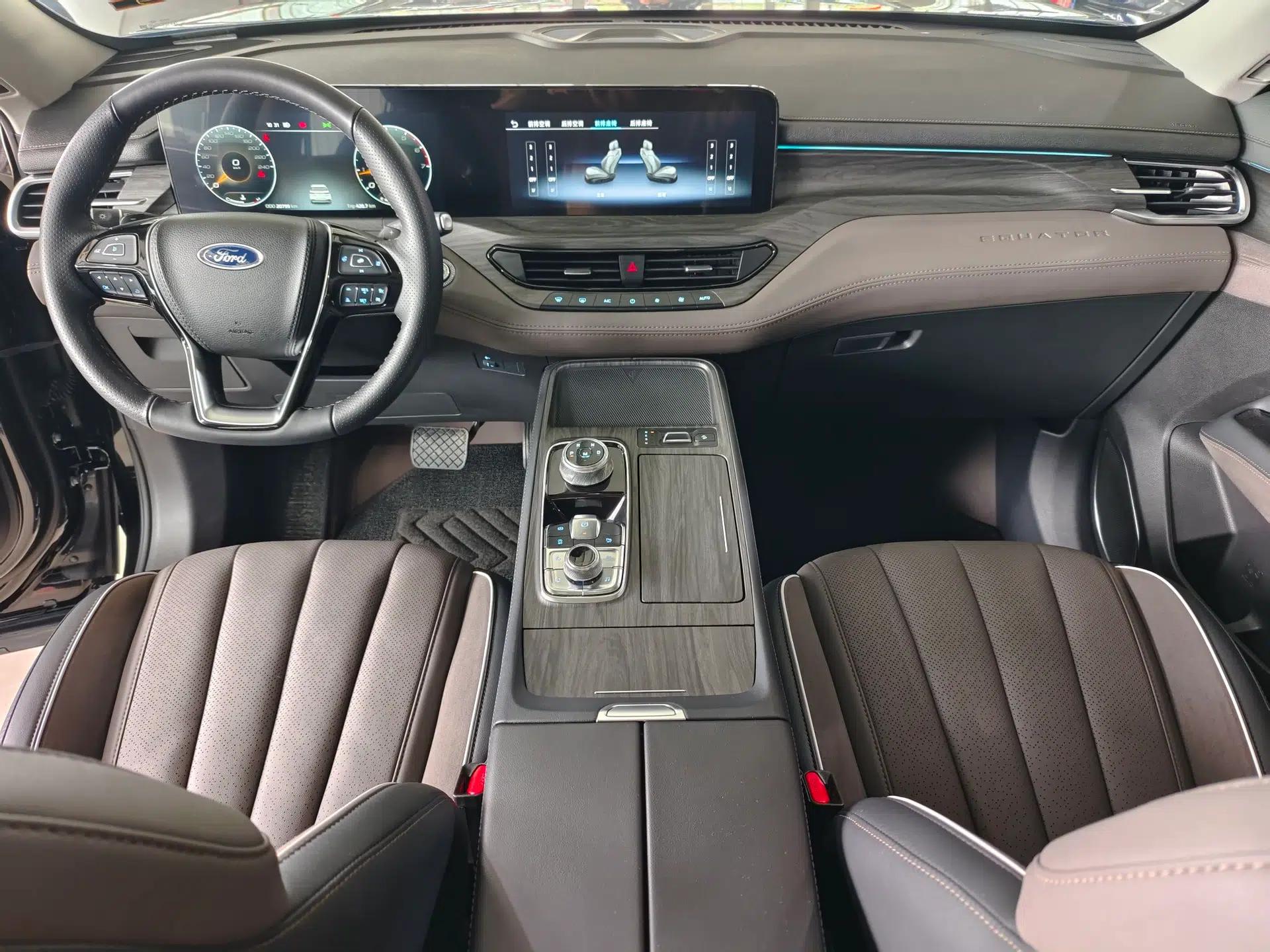 Ford Equator 2023 EcoBoost 225 Premier 7-Seater (2/3/2) — миниатюра 10