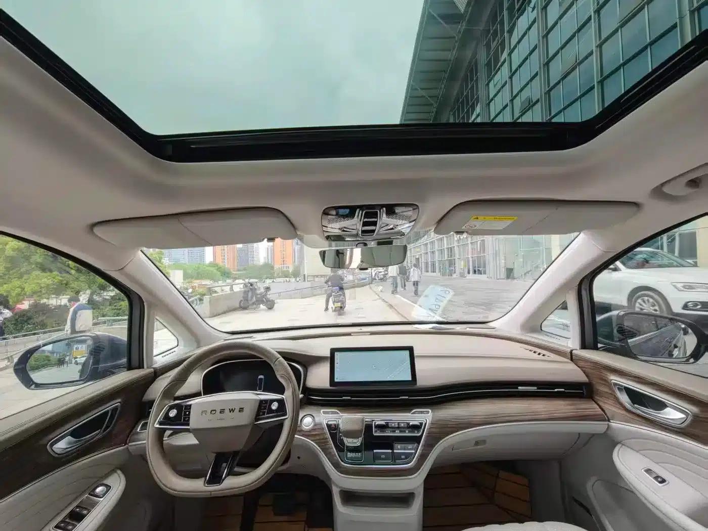 Roewe iMAX8 New Energy 2022 Gold Edition — миниатюра 13