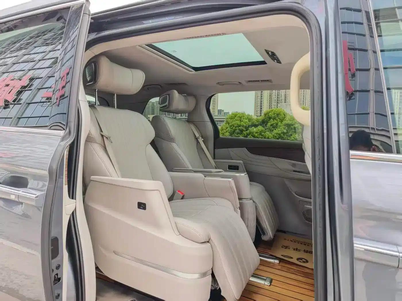 Roewe iMAX8 New Energy 2022 Gold Edition — миниатюра 17