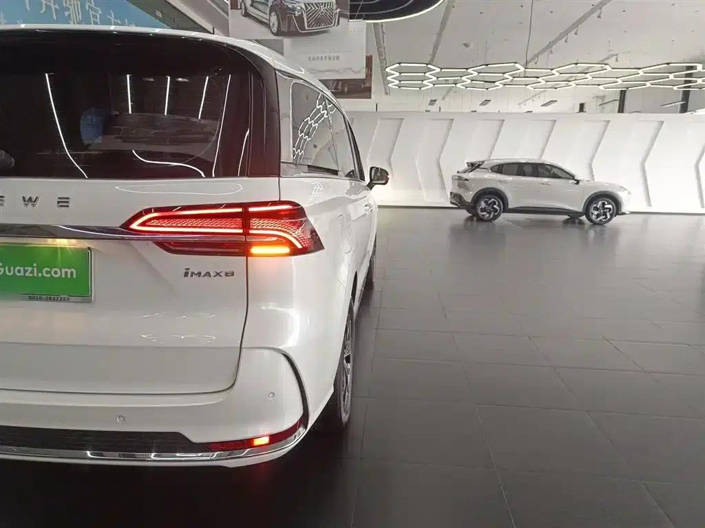 Roewe iMAX8 New Energy 2025 1.5T DMH Luxury Edition — миниатюра 8