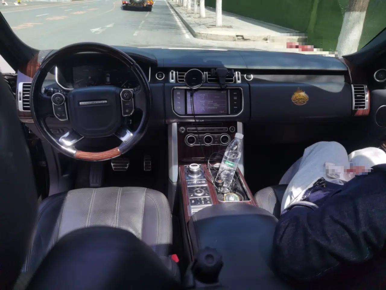 Land Rover Range Vogue 2013 5.0 V8 SC Vogue SE — миниатюра 10