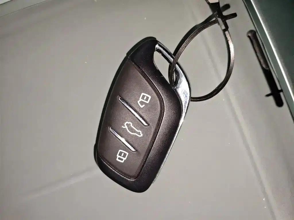 Roewe D6 2025 450km Premium Edition — миниатюра 9