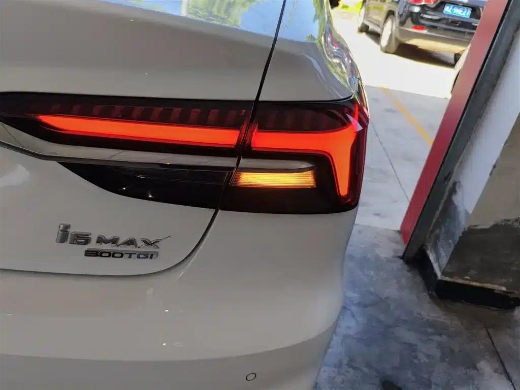 Roewe i6 MAX 2020 300TGI Automatic Cool Panoramic Sunroof Edition — миниатюра 8