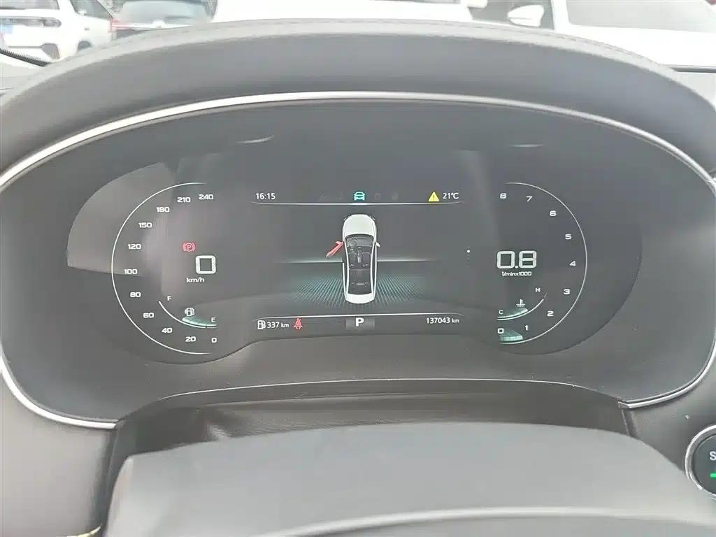 Roewe i6 MAX 2020 300TGI Automatic Cool and Intelligent Driving Edition — миниатюра 12