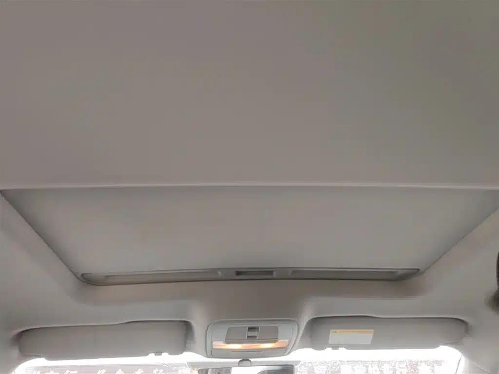 Roewe i6 MAX 2020 300TGI Automatic Cool Edition — миниатюра 14