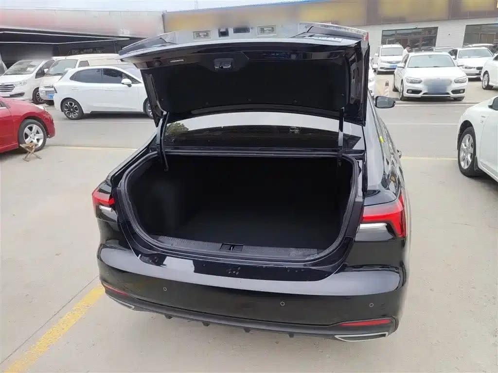Roewe i6 MAX 2020 300TGI Automatic Cool Edition — миниатюра 15