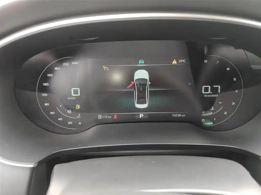 Roewe i6 MAX 2020 300TGI Automatic Cool Edition — миниатюра 8