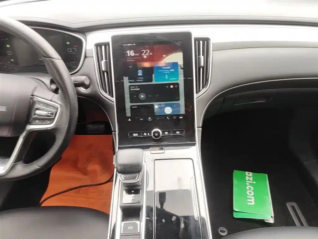 Roewe i6 MAX 2020 300TGI Automatic Cool Edition — миниатюра 9