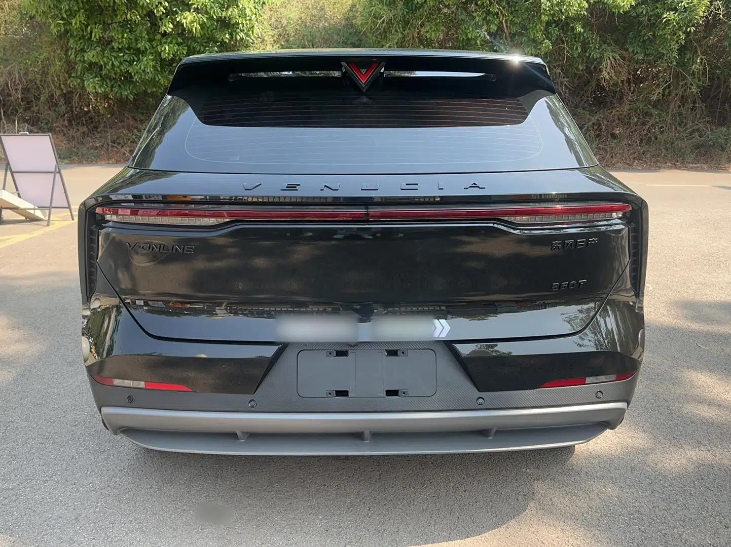 Venucia V 2022 260T Black Horse Edition · Idol — миниатюра 3