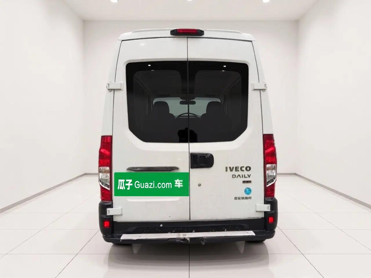 Iveco Eurocargo 2021 2.0T Manual Super-Rui Short Wheelbase Low-Roof Side-Hinged Door F1A — миниатюра 5