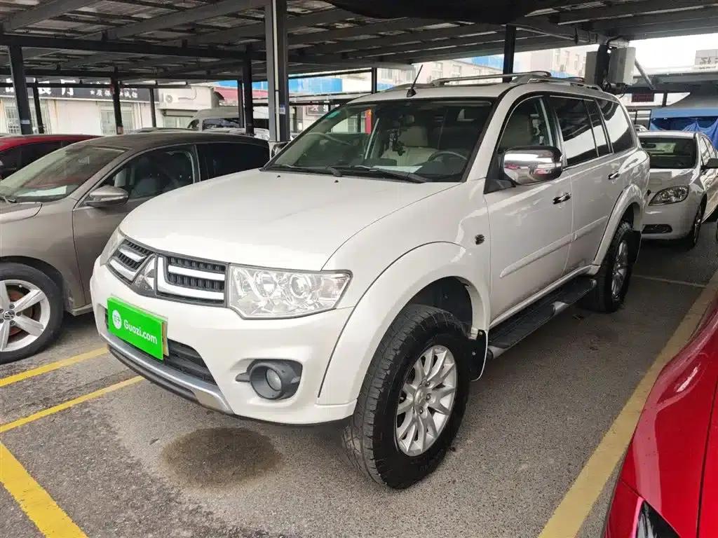 2013 Pajero Sport 3.0L Automatic 4WD Flagship Edition — миниатюра 1