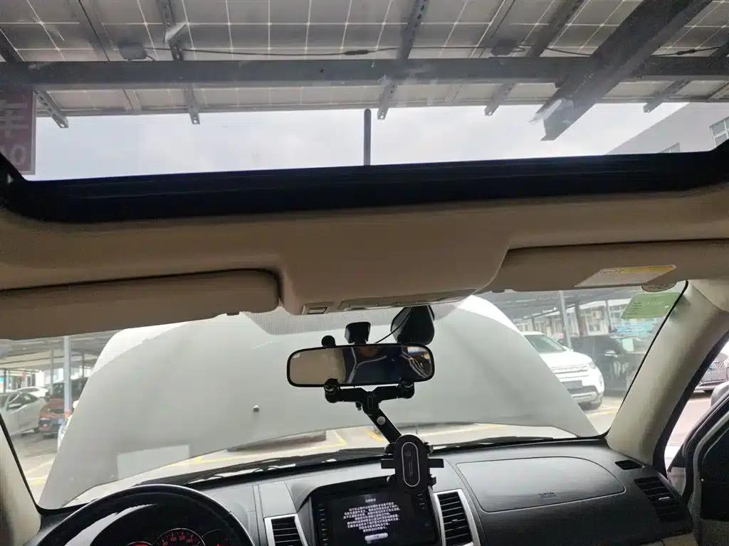 2013 Pajero Sport 3.0L Automatic 4WD Flagship Edition — миниатюра 14