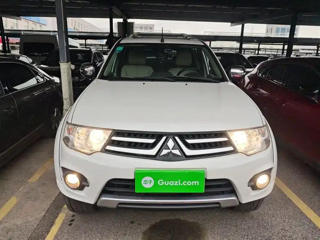 2013 Pajero Sport 3.0L Automatic 4WD Flagship Edition — миниатюра 3