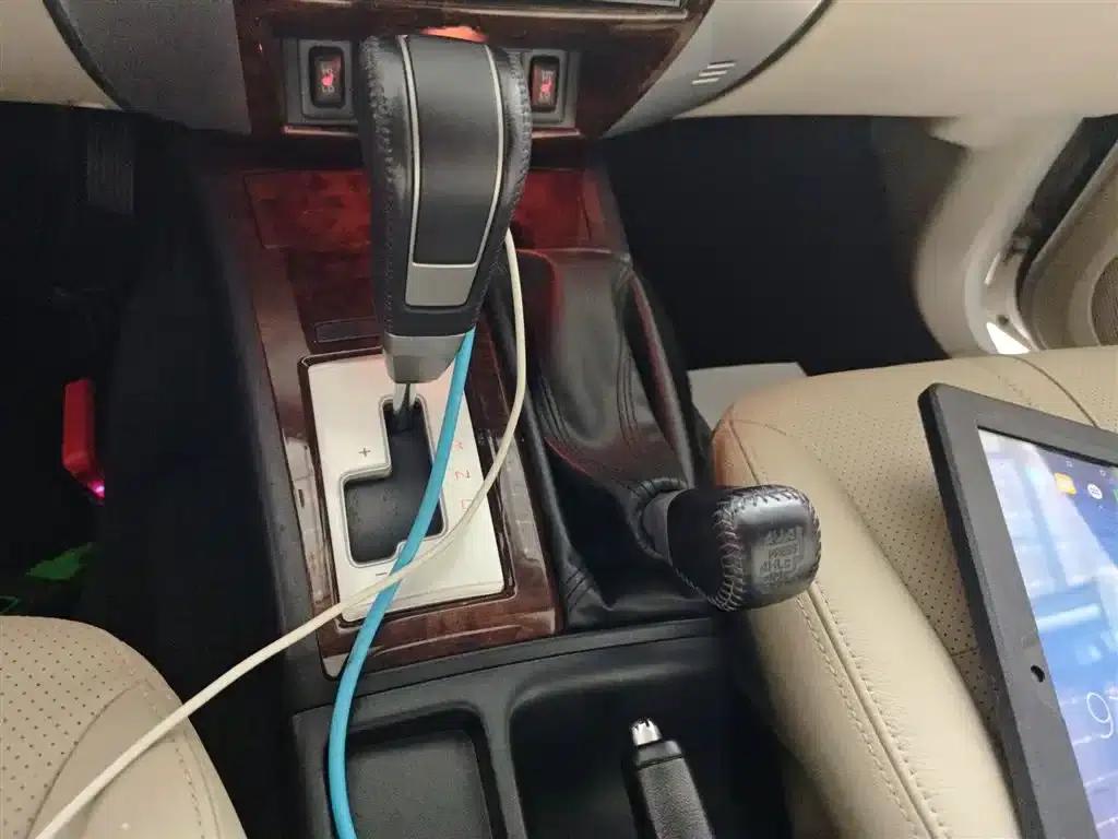 2013 Pajero Sport 3.0L Automatic 4WD Flagship Edition — миниатюра 10