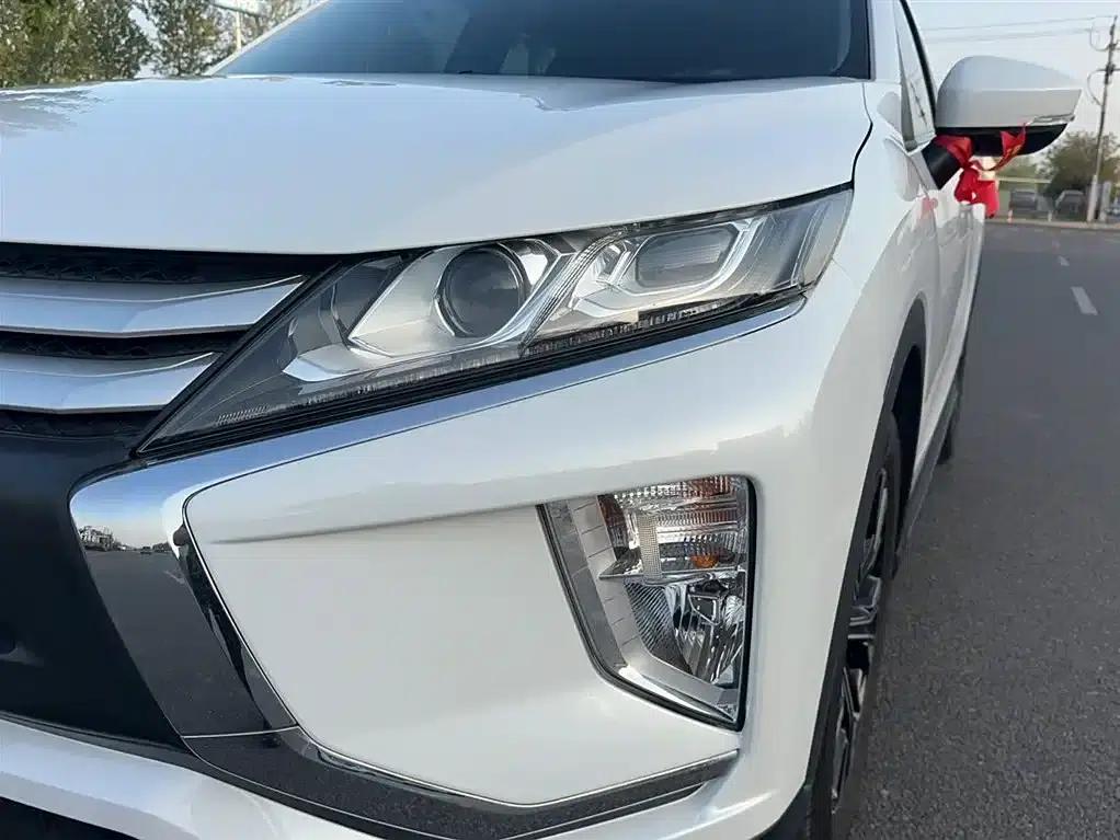 Eclipse Cross 2018 1.5T CVT 2WD Fearless Edition — миниатюра 17