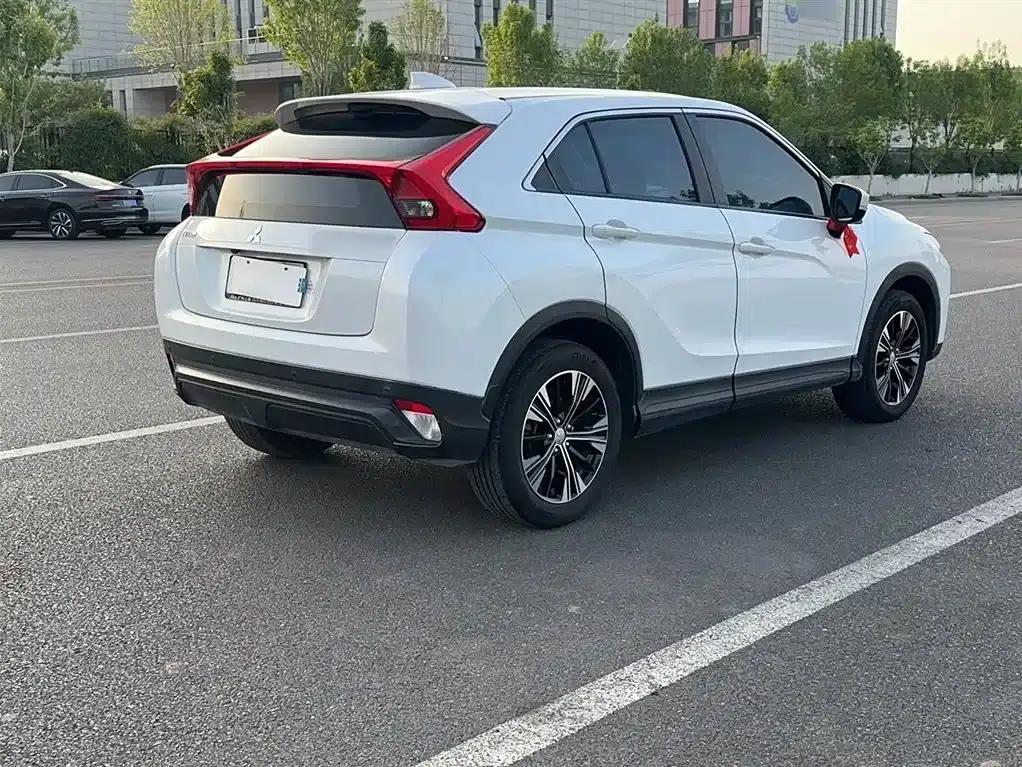 Eclipse Cross 2018 1.5T CVT 2WD Fearless Edition — миниатюра 21