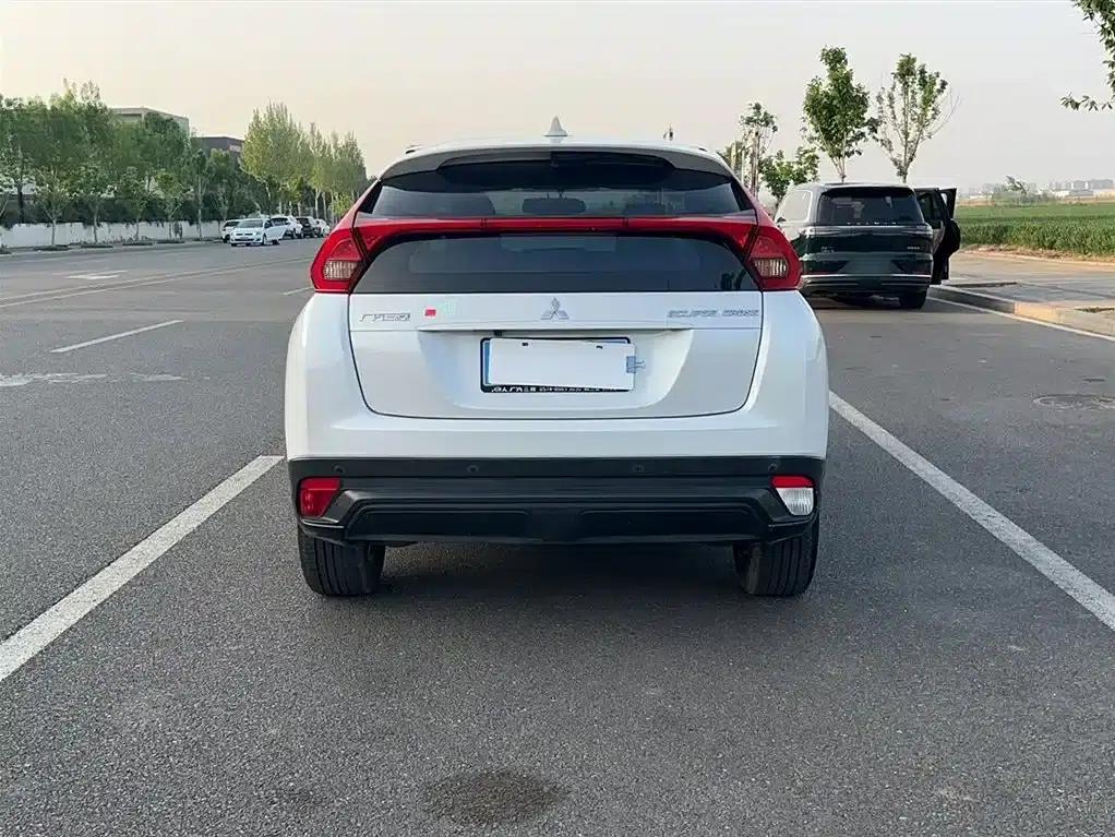 Eclipse Cross 2018 1.5T CVT 2WD Fearless Edition — миниатюра 22