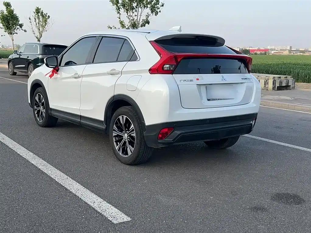Eclipse Cross 2018 1.5T CVT 2WD Fearless Edition — миниатюра 23