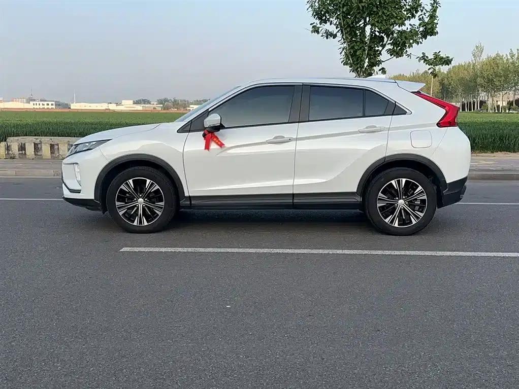 Eclipse Cross 2018 1.5T CVT 2WD Fearless Edition — миниатюра 24