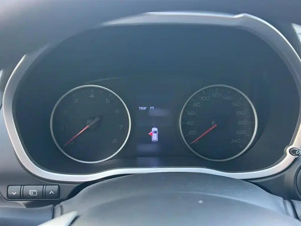 Eclipse Cross 2018 1.5T CVT 2WD Fearless Edition — миниатюра 7