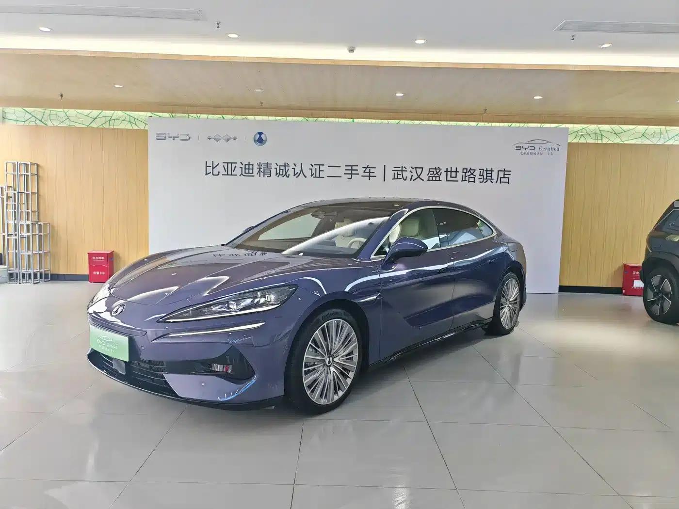 Denza Z9 2024 Model, 1100km Range, 4WD Ultra Edition — миниатюра 1
