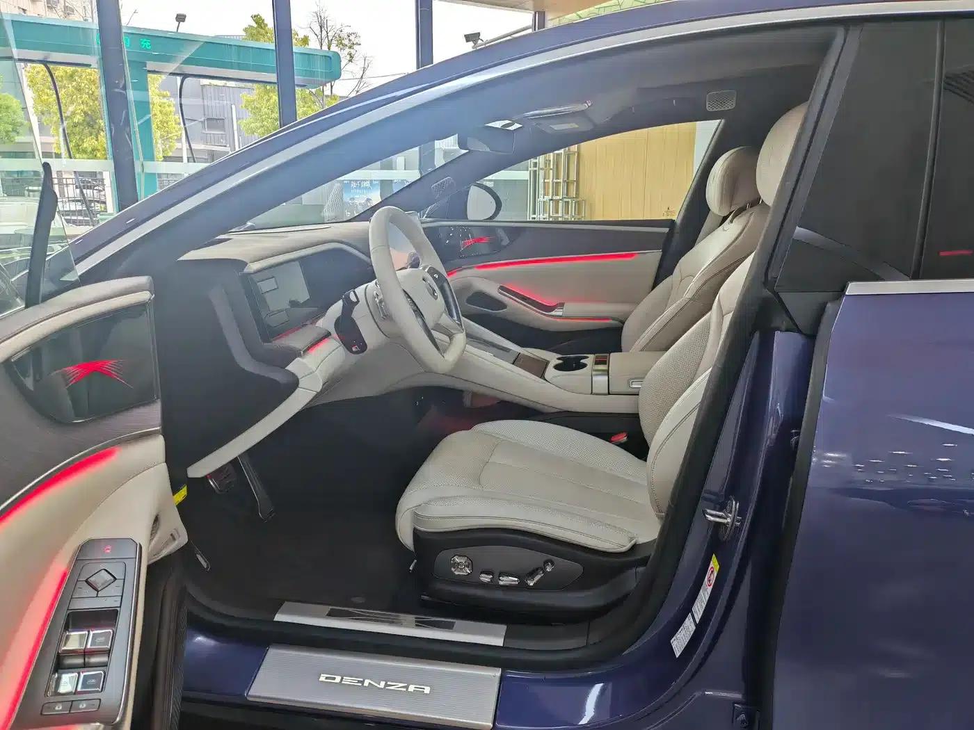 Denza Z9 2024 Model, 1100km Range, 4WD Ultra Edition — миниатюра 10