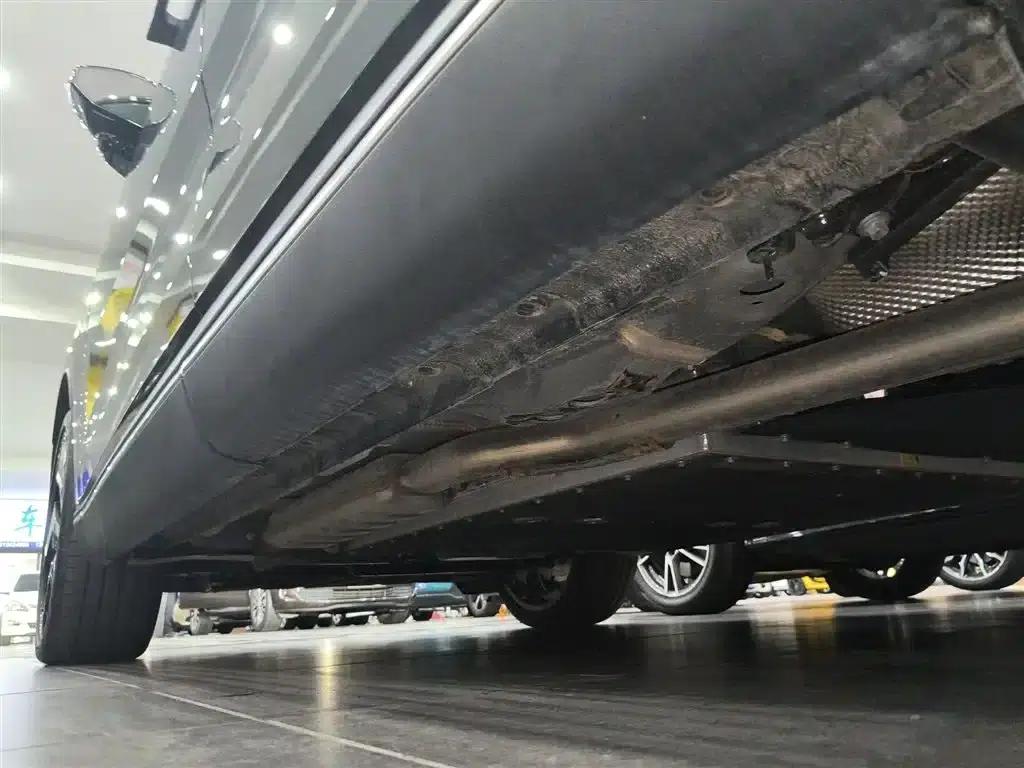 2026 Volvo XC70 Plug-in Hybrid, All-Wheel Drive, Ultra Range — миниатюра 19