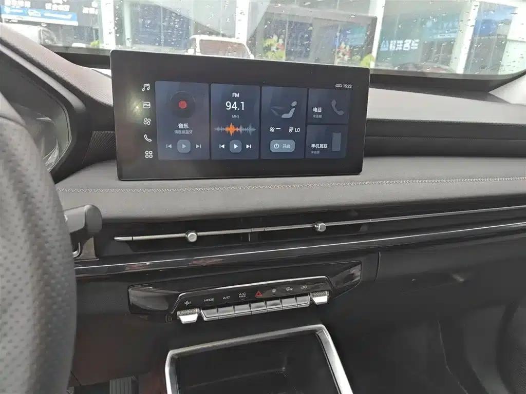 Wuling Xingchi 2022 1.5L CVT Enjoy Edition — миниатюра 13