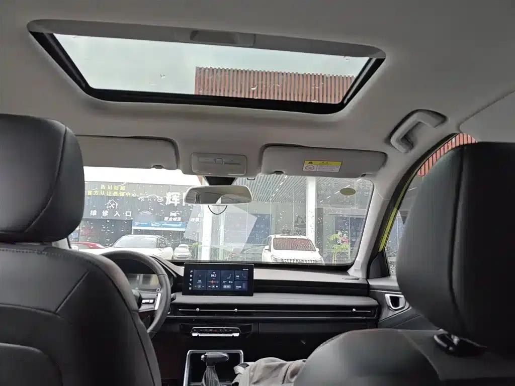 Wuling Xingchi 2022 1.5L CVT Enjoy Edition — миниатюра 18