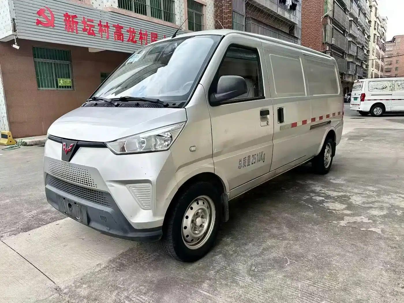 Wuling EV50 2020 Pure Electric Van with Penghui Heated Battery — миниатюра 2