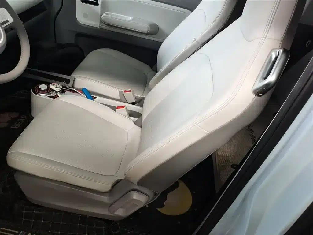 Wuling Air ev Clear Sky 2023 Model, Four-Seat - Advanced Edition — миниатюра 15