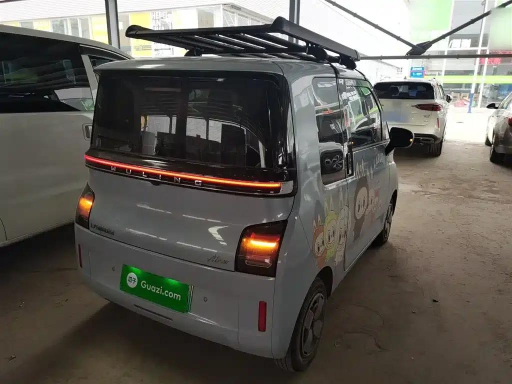 Wuling Air ev Clear Sky 2023 Model, Four-Seat - Advanced Edition — миниатюра 7