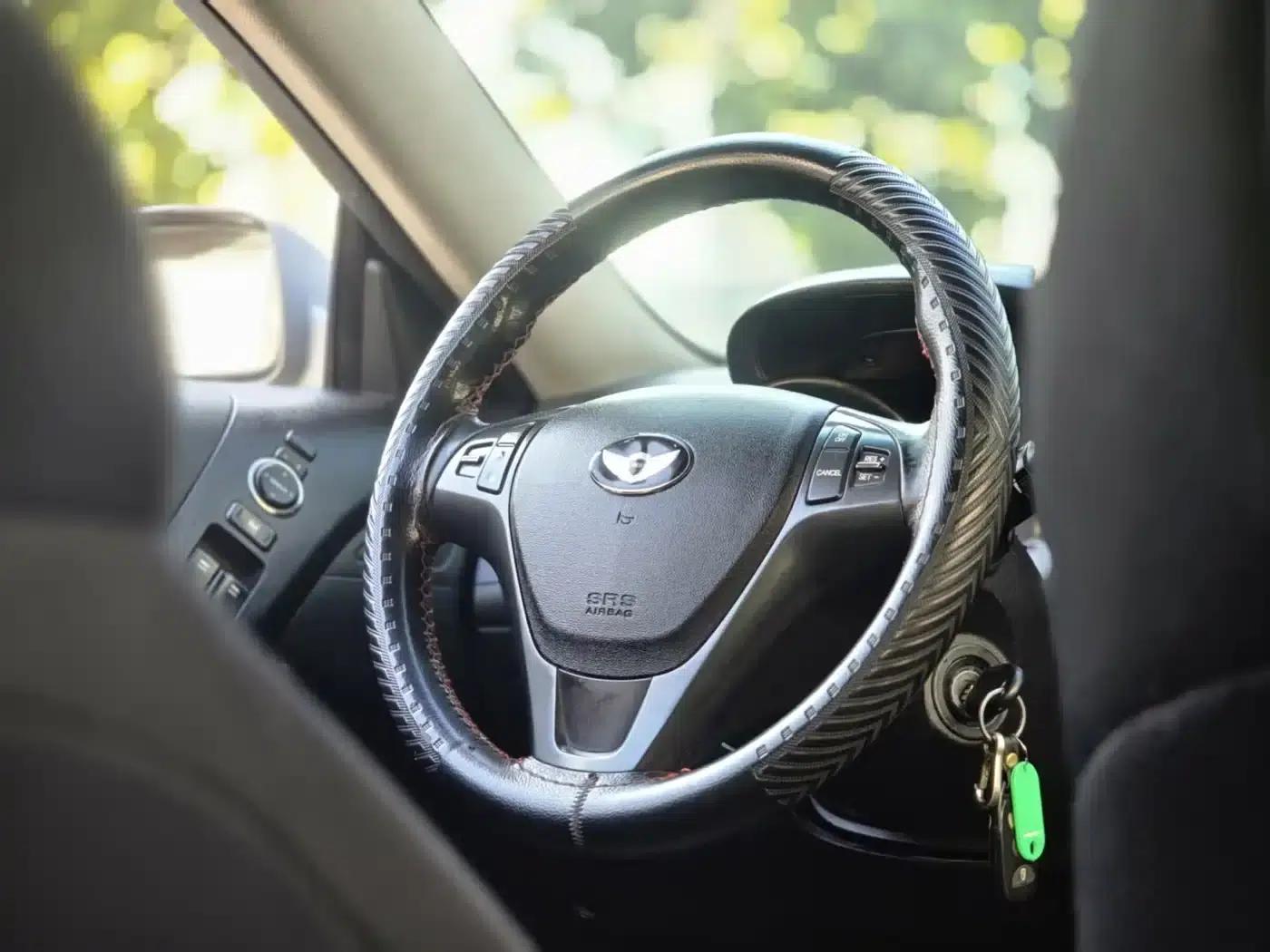 Genesis Coupe 2009 2.0T Manual Sport Edition — миниатюра 12