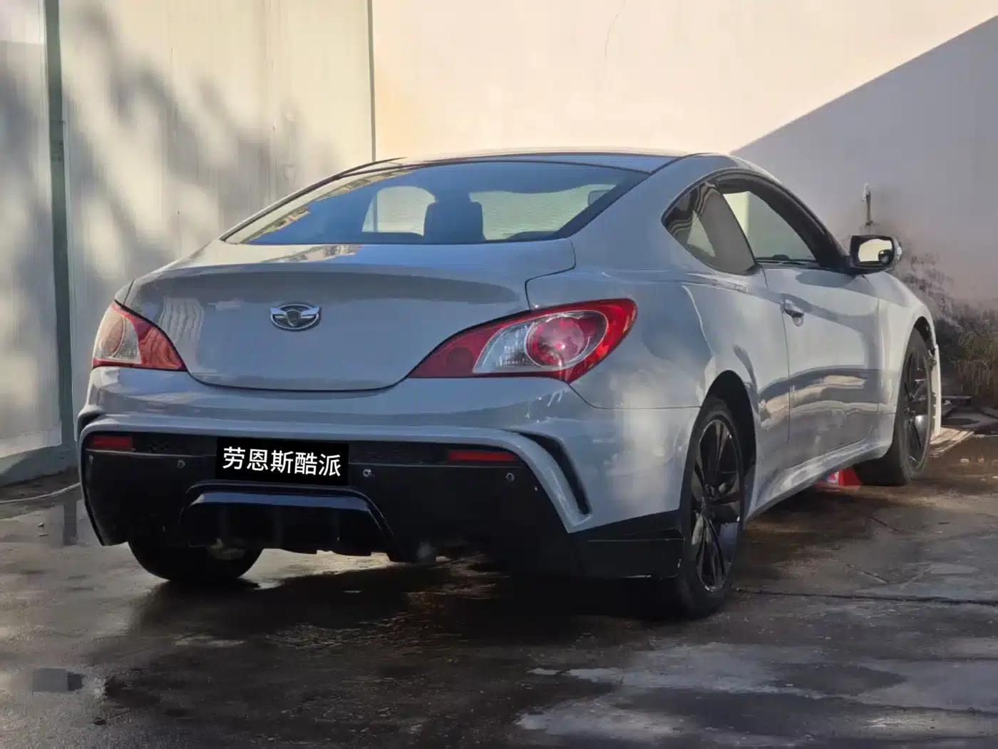 Genesis Coupe 2009 2.0T Manual Sport Edition — миниатюра 17