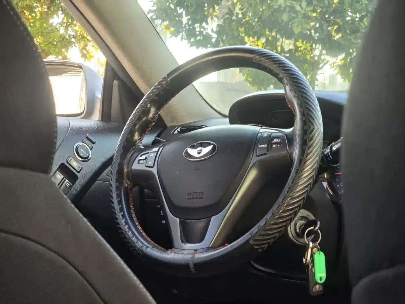 Genesis Coupe 2009 2.0T Manual Sport Edition — миниатюра 9
