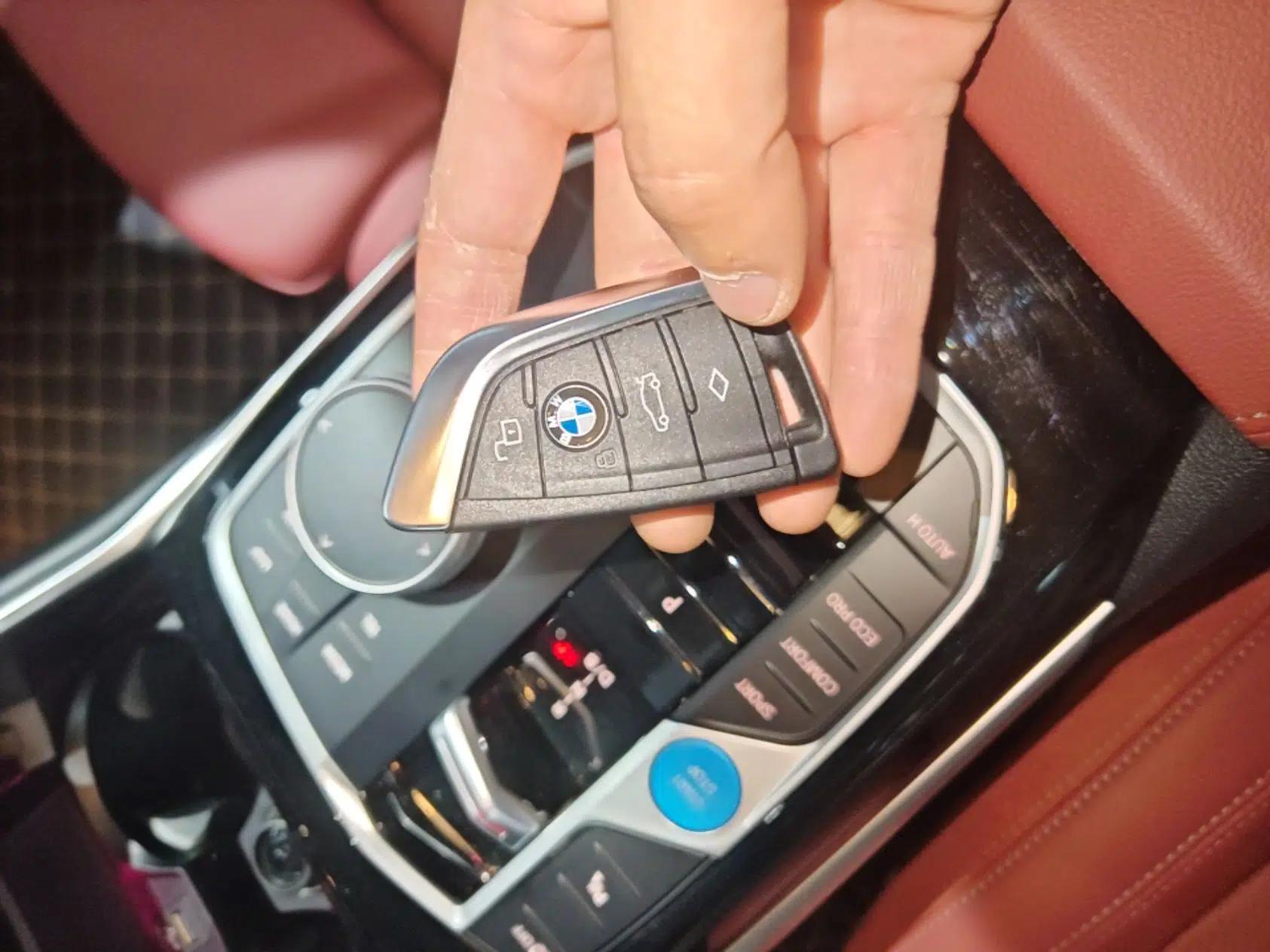 BMW i3 2024 eDrive 35 L — миниатюра 12