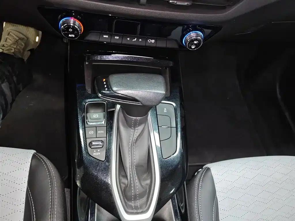 Chevrolet Menlo 2022 Galaxy Edition — миниатюра 14