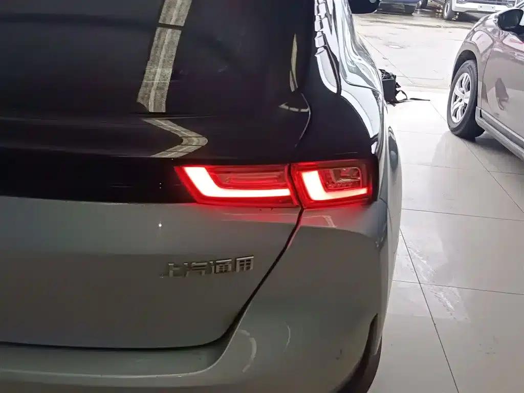 Chevrolet Menlo 2022 Star Plus Edition — миниатюра 8
