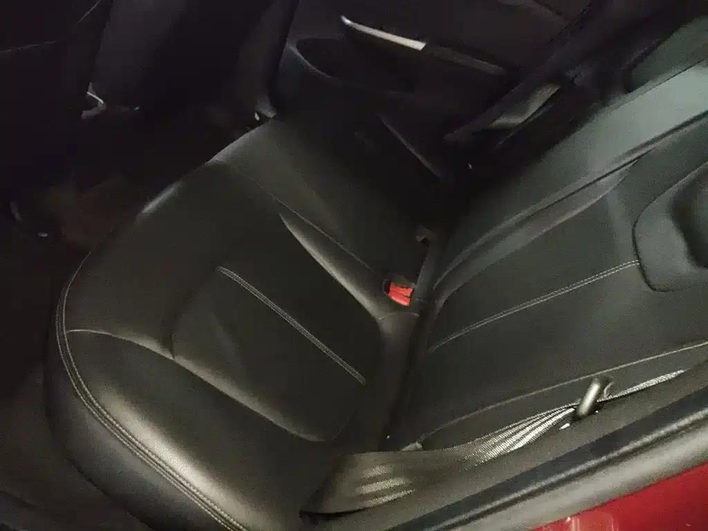 Chevrolet Aveo RV 2016 1.5L Automatic Fun Edition — миниатюра 17