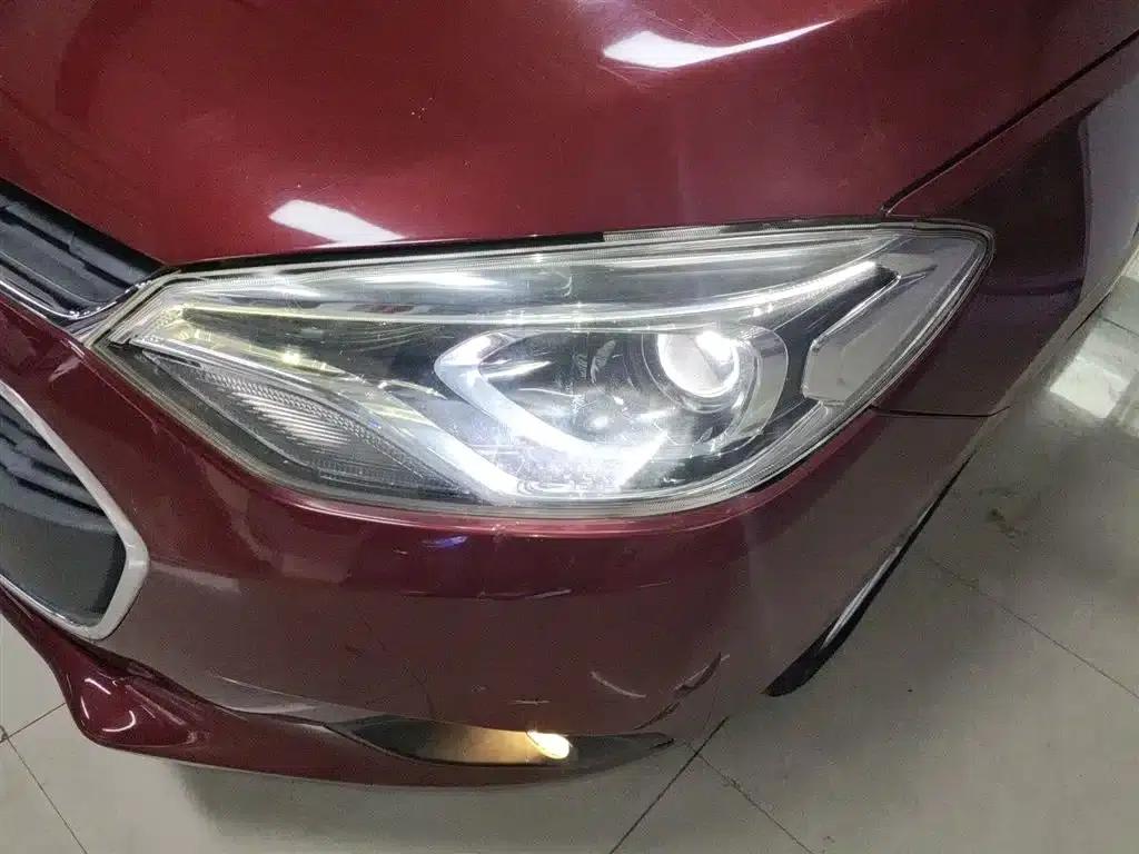 Chevrolet Aveo RV 2016 1.5L Automatic Fun Edition — миниатюра 24