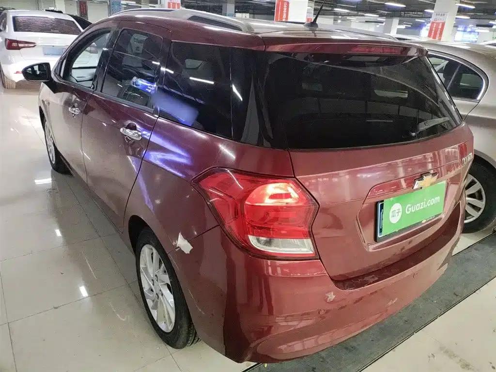 Chevrolet Aveo RV 2016 1.5L Automatic Fun Edition — миниатюра 5